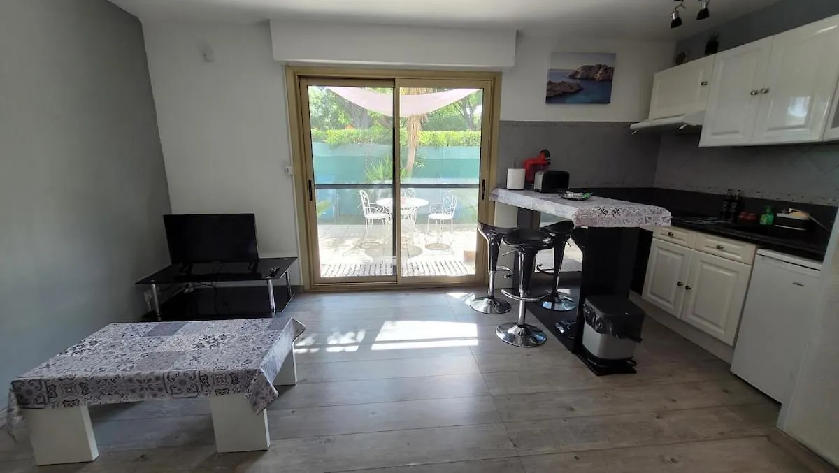 Apartment Studio A 100M De La Plage Et Proche Stade Velodrome Marseille France